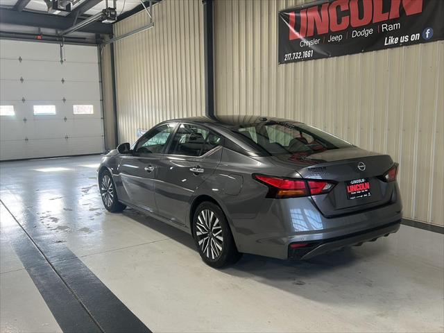 2024 Nissan Altima SV FWD