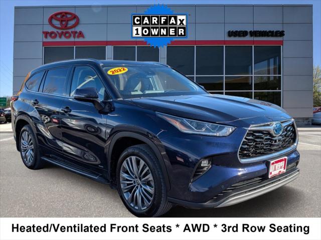 2022 Toyota Highlander Hybrid Platinum 2022 Toyota Highlander Hybrid Platinum