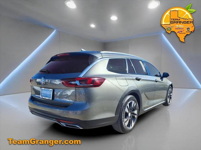 2019 Buick Regal TourX AWD Essence
