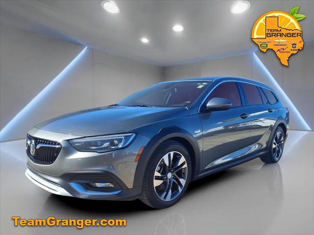 2019 Buick Regal TourX AWD Essence