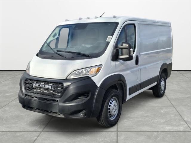 2026 Ram ProMaster Cargo Van Tradesman Low Roof 118" WB w/Pass Seat