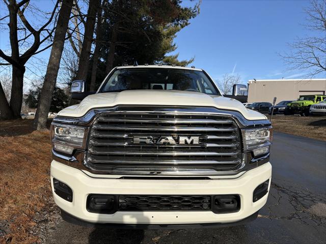 2024 RAM 3500 Limited Longhorn Mega Cab 4x4 64 Box
