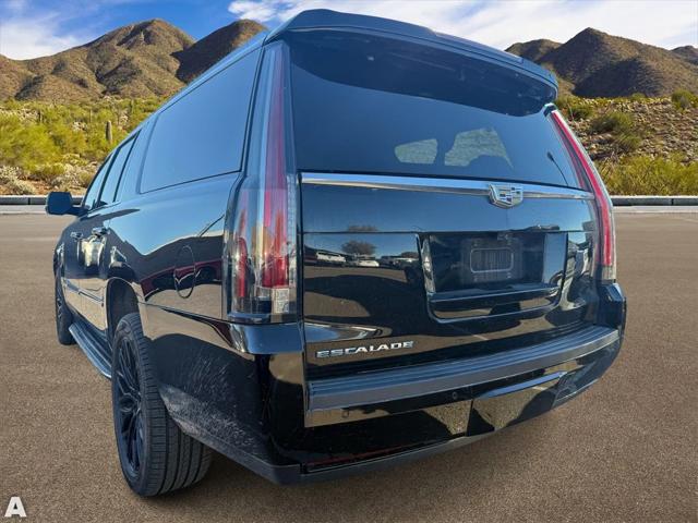 2018 Cadillac Escalade ESV Luxury