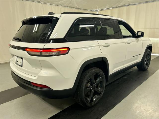 2023 Jeep Grand Cherokee Altitude 4x4