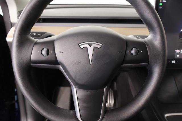 2022 Tesla Model Y Long Range Dual Motor All-Wheel Drive