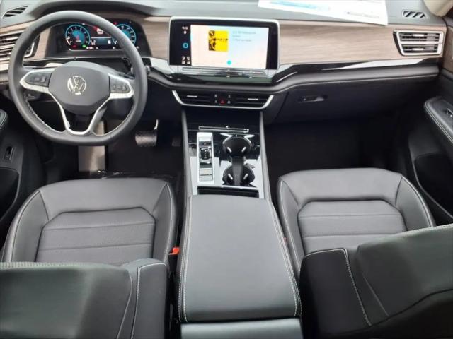2025 Volkswagen Atlas 2.0T SEL