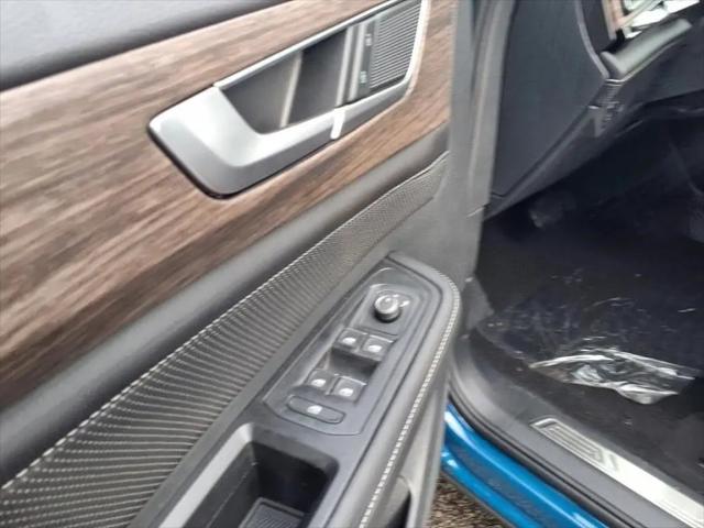 2025 Volkswagen Atlas 2.0T SEL