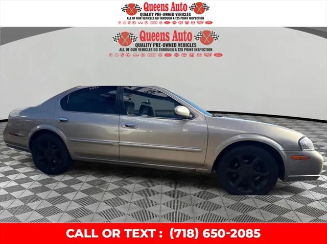 2000 Nissan Maxima SE