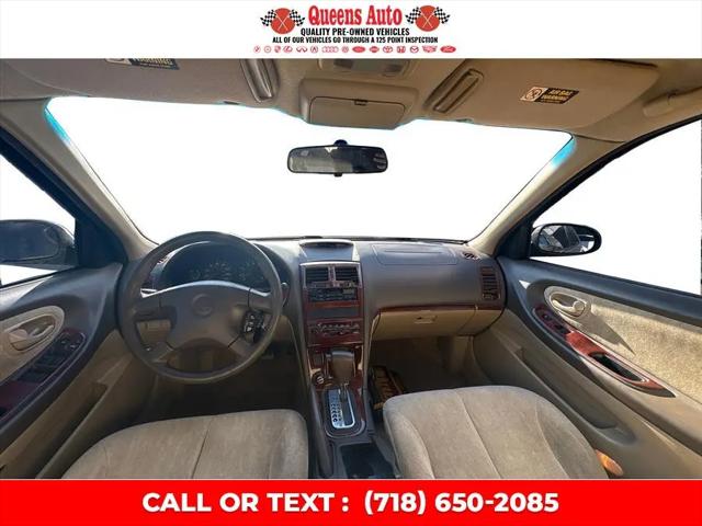 2000 Nissan Maxima SE