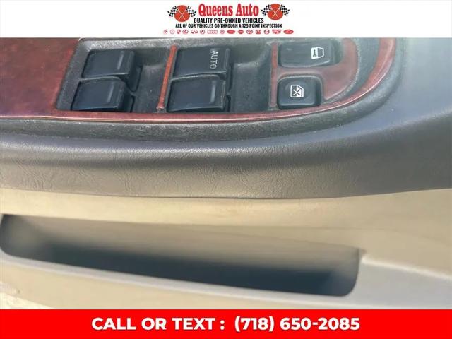 2000 Nissan Maxima SE