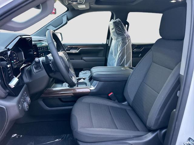 2026 Chevrolet Silverado 1500 4WD Crew Cab Short Bed RST