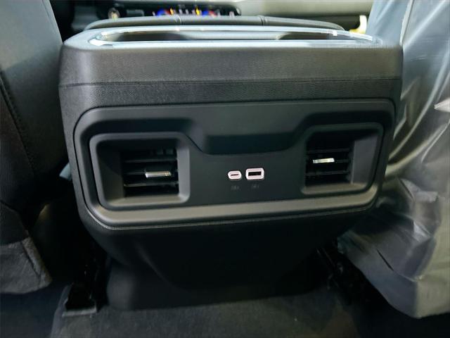 2026 Chevrolet Silverado 1500 4WD Crew Cab Short Bed RST