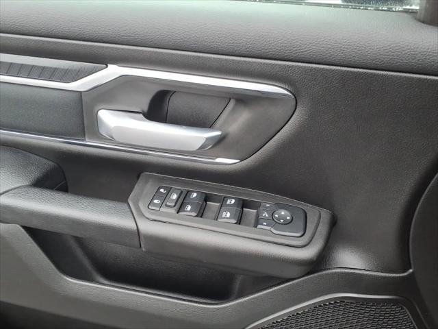 2025 Ram 1500 Big Horn Crew Cab 4x4 5'7" Box