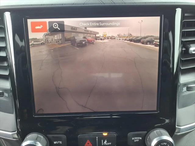 2025 Ram 1500 Big Horn Crew Cab 4x4 5'7" Box