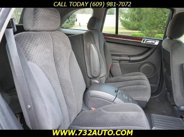 2004 Chrysler Pacifica Base