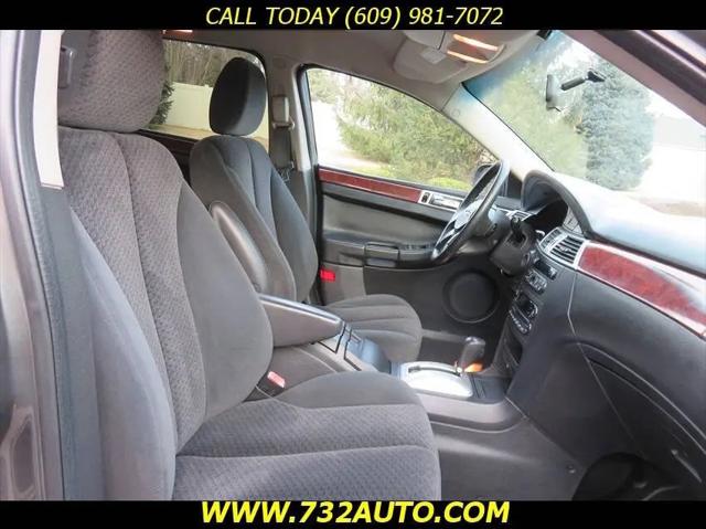 2004 Chrysler Pacifica Base