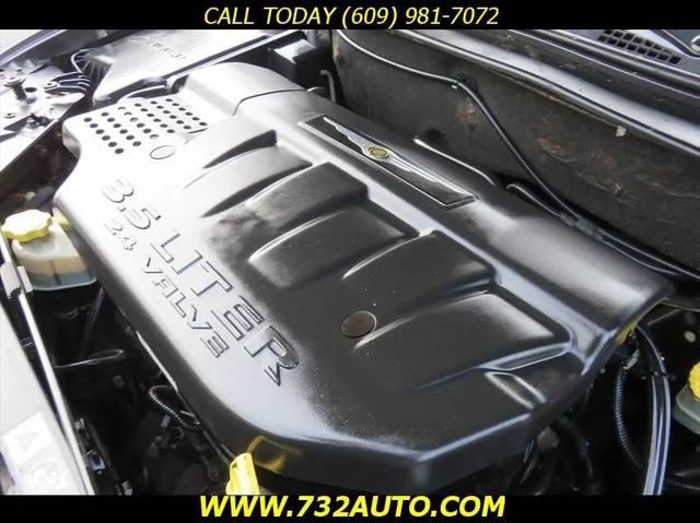 2004 Chrysler Pacifica Base