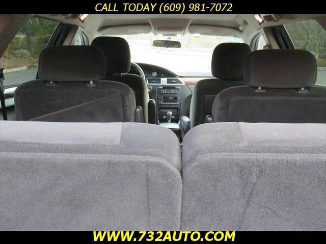 2004 Chrysler Pacifica Base