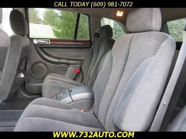 2004 Chrysler Pacifica Base