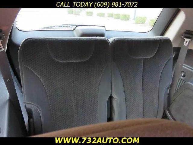 2004 Chrysler Pacifica Base
