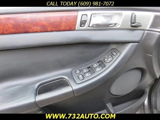 2004 Chrysler Pacifica Base
