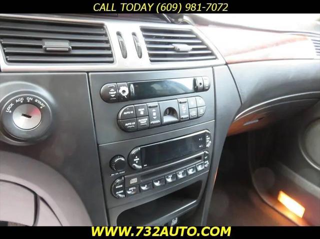 2004 Chrysler Pacifica Base
