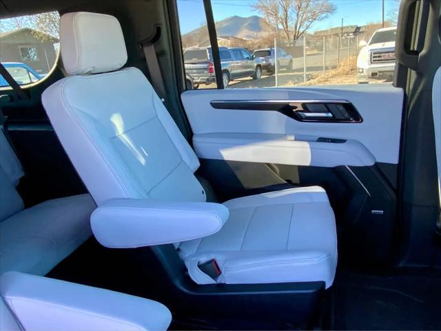 2026 Chevrolet Suburban Premier, 4WD