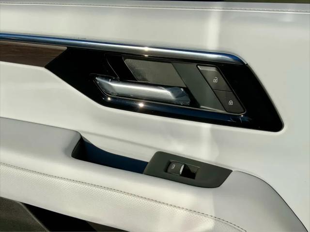 2026 Chevrolet Suburban Premier, 4WD