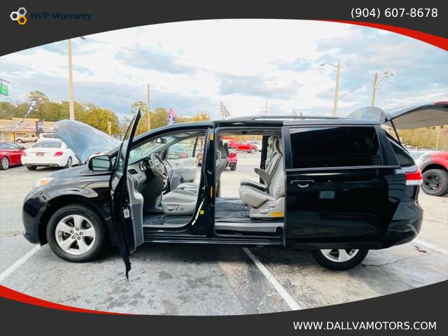 2014 Toyota Sienna LE V6 7 Passenger Mobility