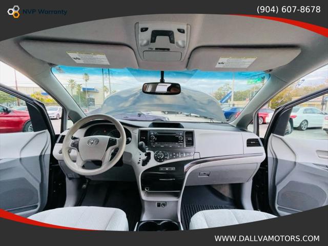 2014 Toyota Sienna LE V6 7 Passenger Mobility