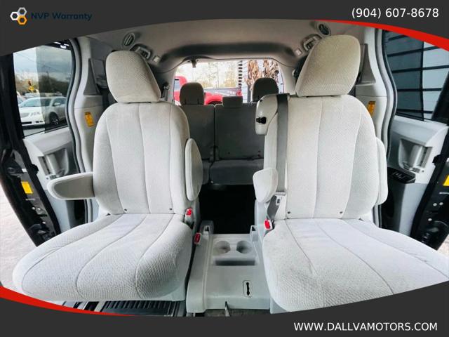 2014 Toyota Sienna LE V6 7 Passenger Mobility
