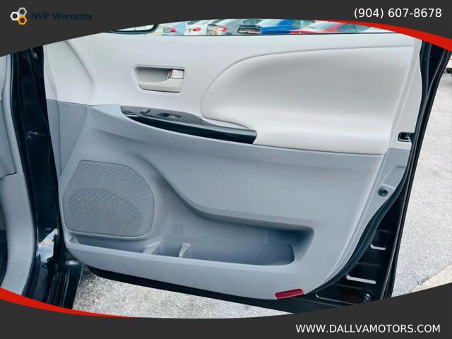 2014 Toyota Sienna LE V6 7 Passenger Mobility