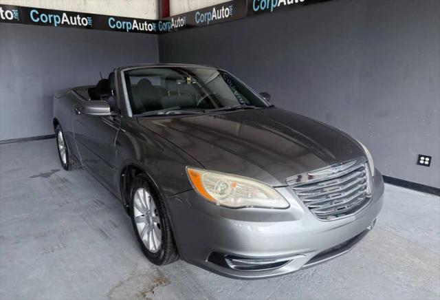 2013 Chrysler 200 Touring
