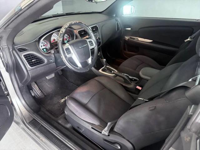 2013 Chrysler 200 Touring