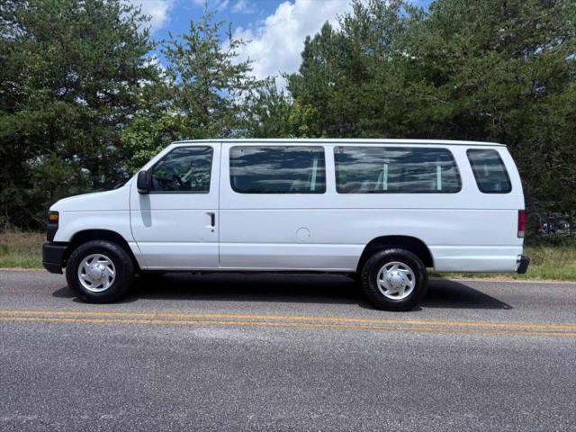 2013 Ford E-350 Super Duty XL