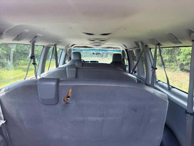 2013 Ford E-350 Super Duty XL