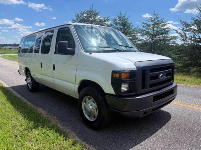 2013 Ford E-350 Super Duty XL