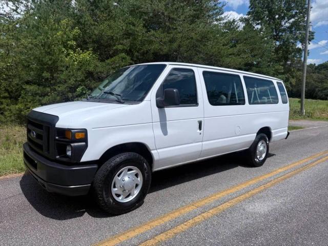 2013 Ford E-350 Super Duty XL