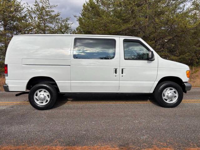 2006 Ford E-250 Base
