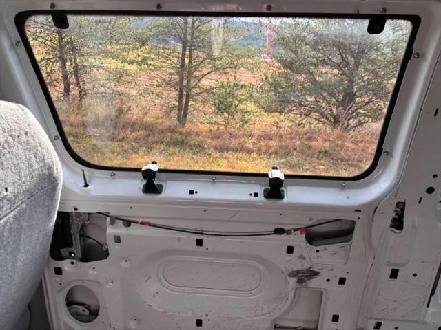 2006 Ford E-250 Base