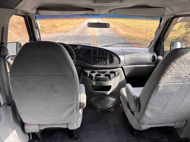 2006 Ford E-250 Base