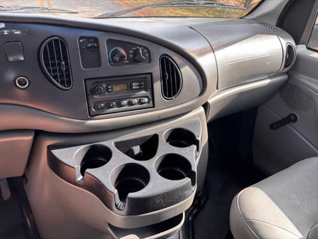 2006 Ford E-250 Base