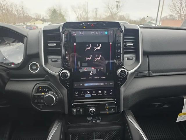 2026 Ram 1500 Big Horn Crew Cab 4x4 5'7" Box