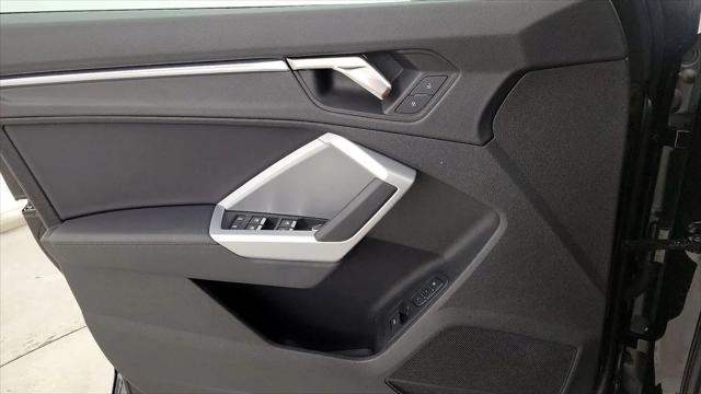 2022 Audi Q3 Premium Plus 40 TFSI quattro Tiptronic