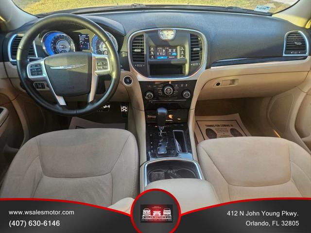 2012 Chrysler 300 300