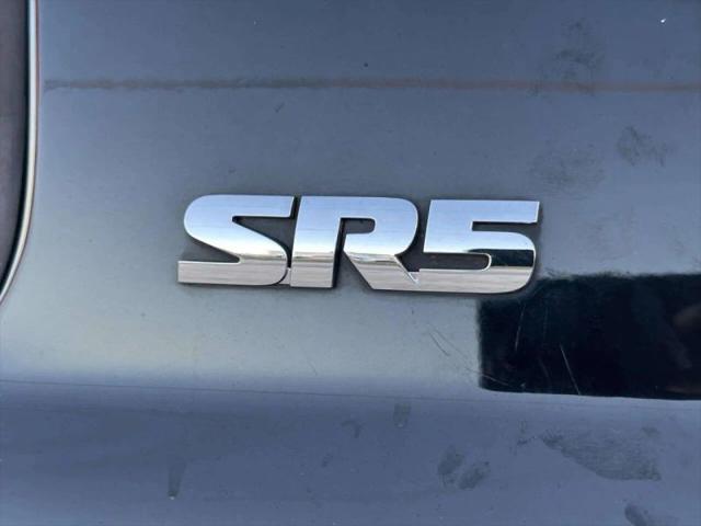 2017 Toyota Tundra SR5 5.7L V8