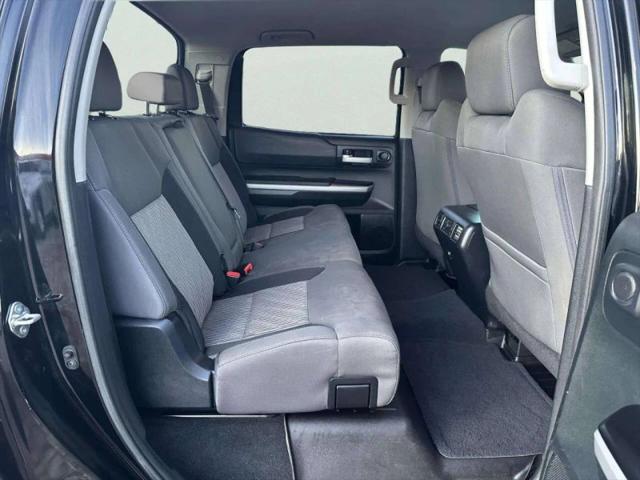 2017 Toyota Tundra SR5 5.7L V8