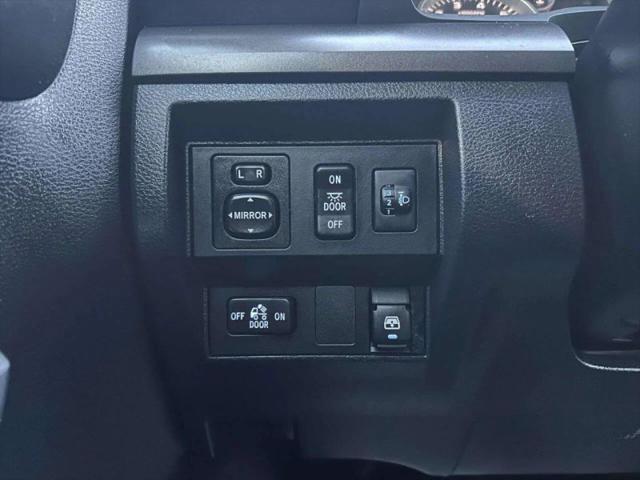2017 Toyota Tundra SR5 5.7L V8