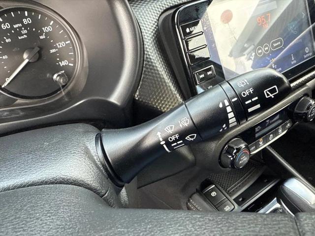 2021 Nissan Kicks SV Xtronic CVT