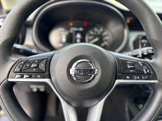 2021 Nissan Kicks SV Xtronic CVT